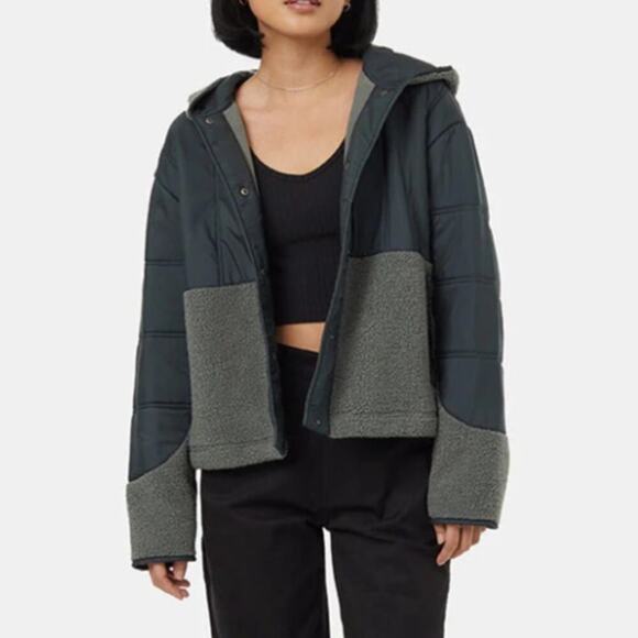TenTree Recycled Boucle Full Snap Hoodie Hiking Travel Seasonal Layer - Size M - Picture 1 of 8